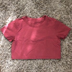 DARK PINK URBAN OUTFITTERS CROP TOP